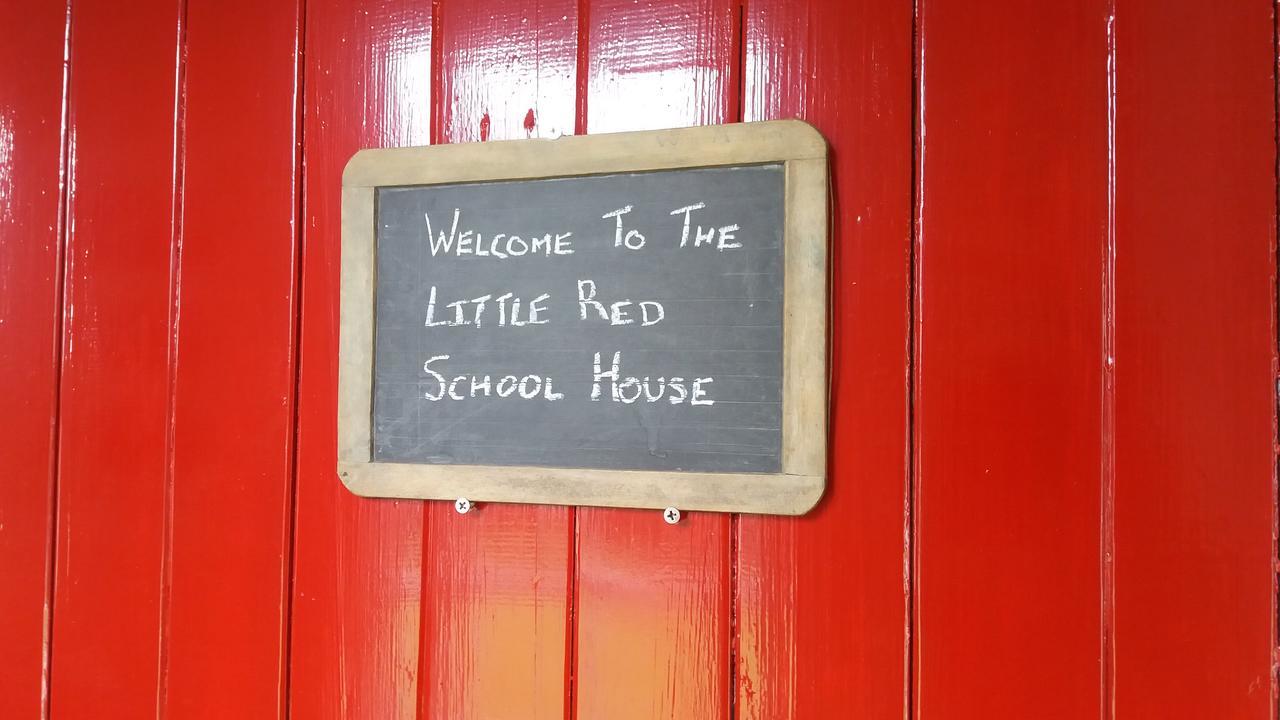 Little Red School House Villa Oamaru Exterior photo